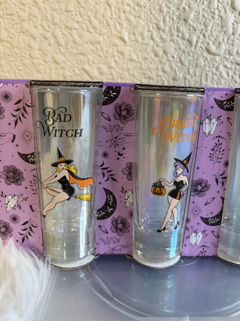 Halloween Pinup Witch Shot Glasses 4 Pc Iridescent Novelty Barware Set NWT